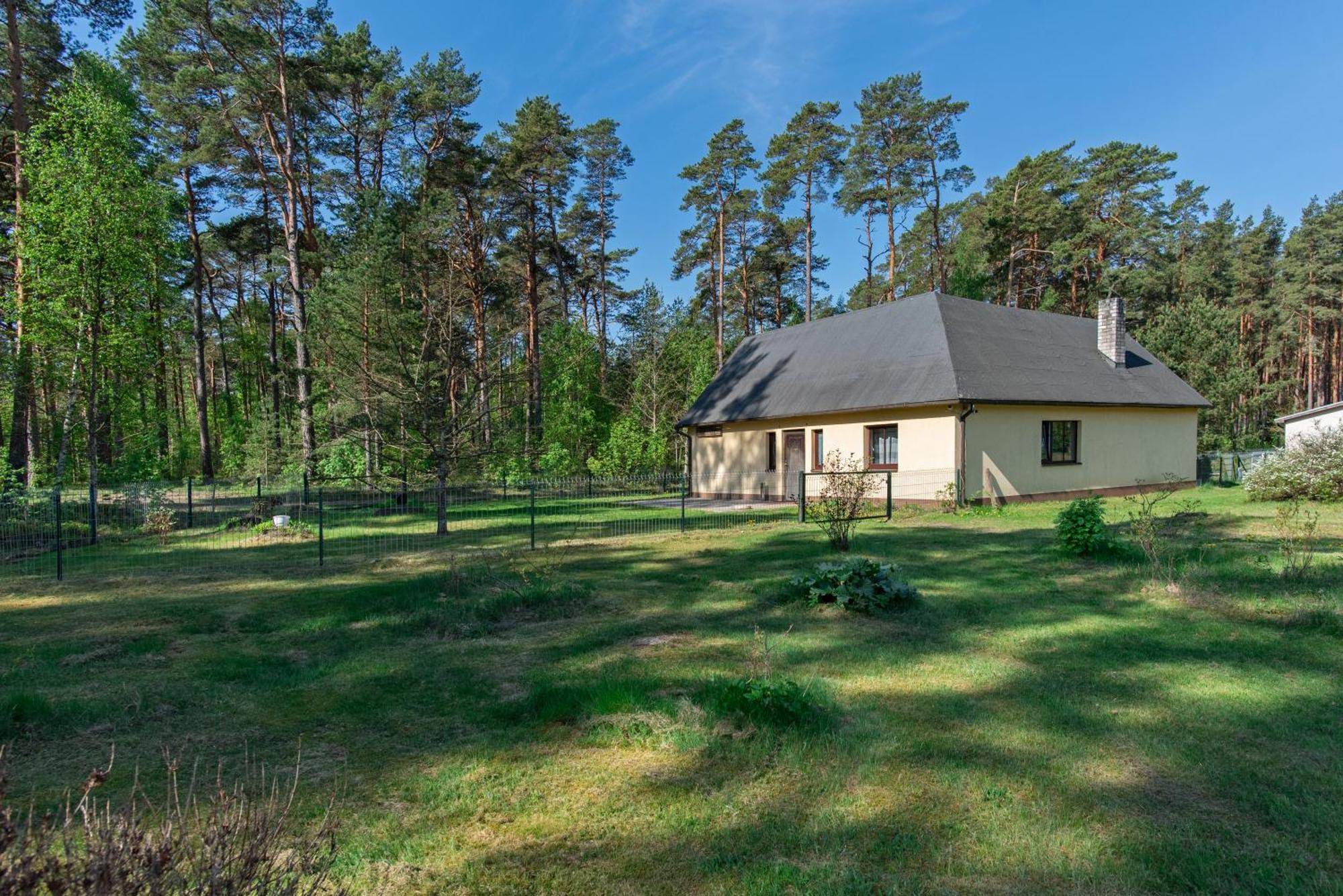 Metsaaeaere Accommodation Uulu Buitenkant foto